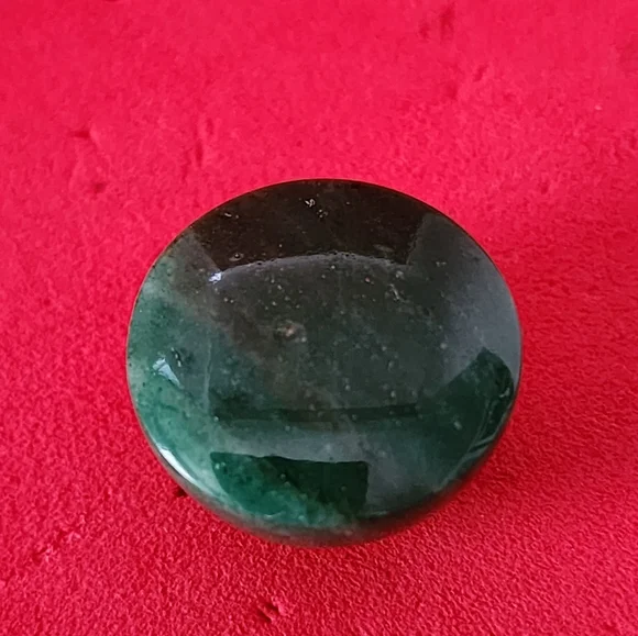Jade - Jadeite stone